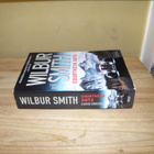 Wilbur Smith Courtneyn sota (nidottu) - pikkukuva 1