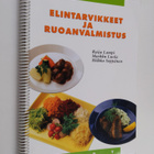 Raija Lampi : Elintarvikkeet ja ruoanvalmistus - pikkukuva 1