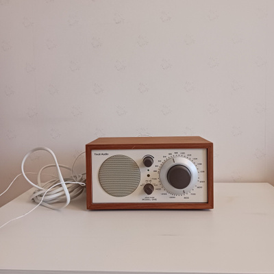 RADIO Tivoli audio • HENRY KLOSS