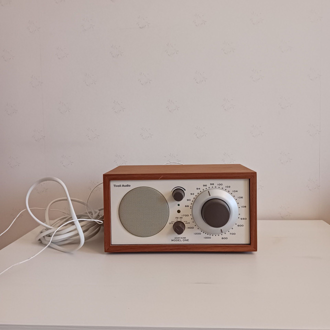RADIO Tivoli audio • HENRY KLOSS