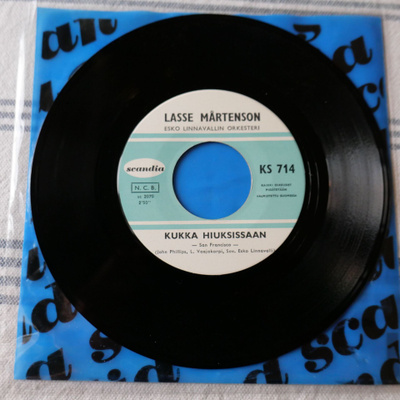 Lasse Mårtenson – Kukka Hiuksissaan  7" 1967