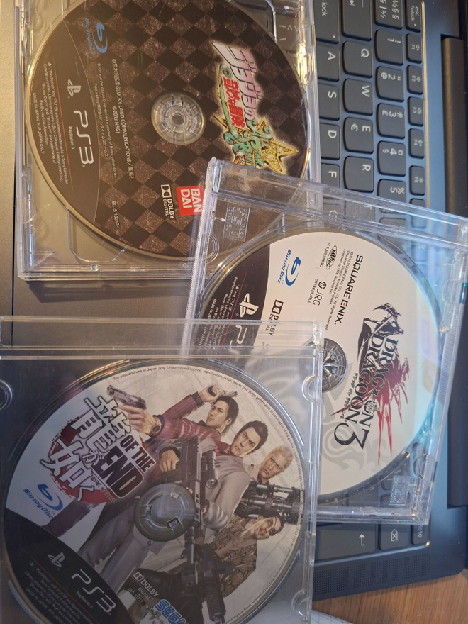 3 Kpl japanilaisia PS3 pelejä, vain levyt