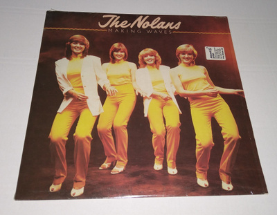 THE NOLANS MAKING WAVES LP
