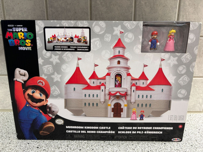 The Super mario bros movie: Mushroom kingdom castle