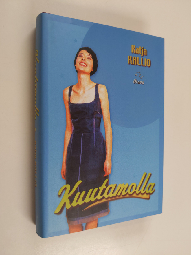Katja Kallio : Kuutamolla : levoton tarina rakastamisesta