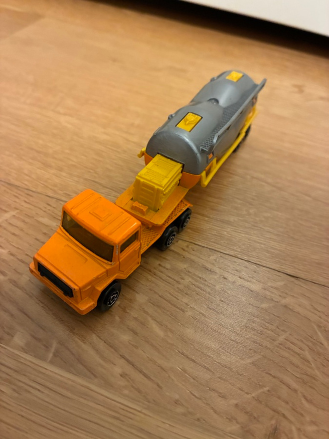 Magirus rekka. Majorette n 1/64 pikkuauto.
