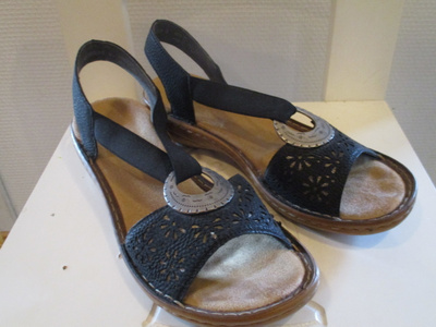 Rieker sandaalit koko 39