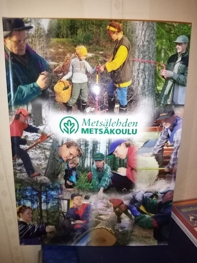 WIISKANTA : METSÄLEHDEN METSÄKOULU ( SIS POSTIKULU  )