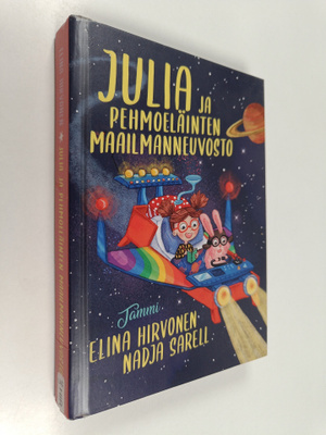 Elina Hirvonen : Julia ja pehmoeläinten maailmanneuvosto