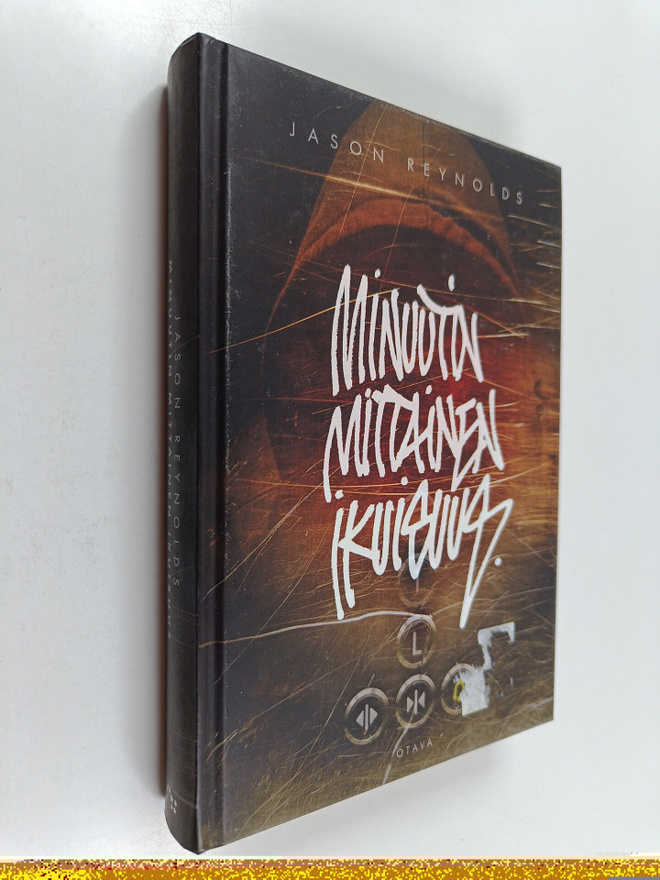 Jason Reynolds : Minuutin mittainen ikuisuus