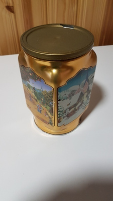 Vintage kahvipurkki, neljä vuodenaikaa