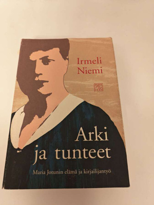 Irmeli Niemi; Arki ja tunteet