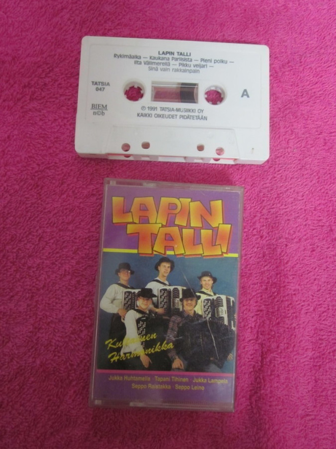 LAPIN TALLI - kultainen harmonikka ; TATSIA 047