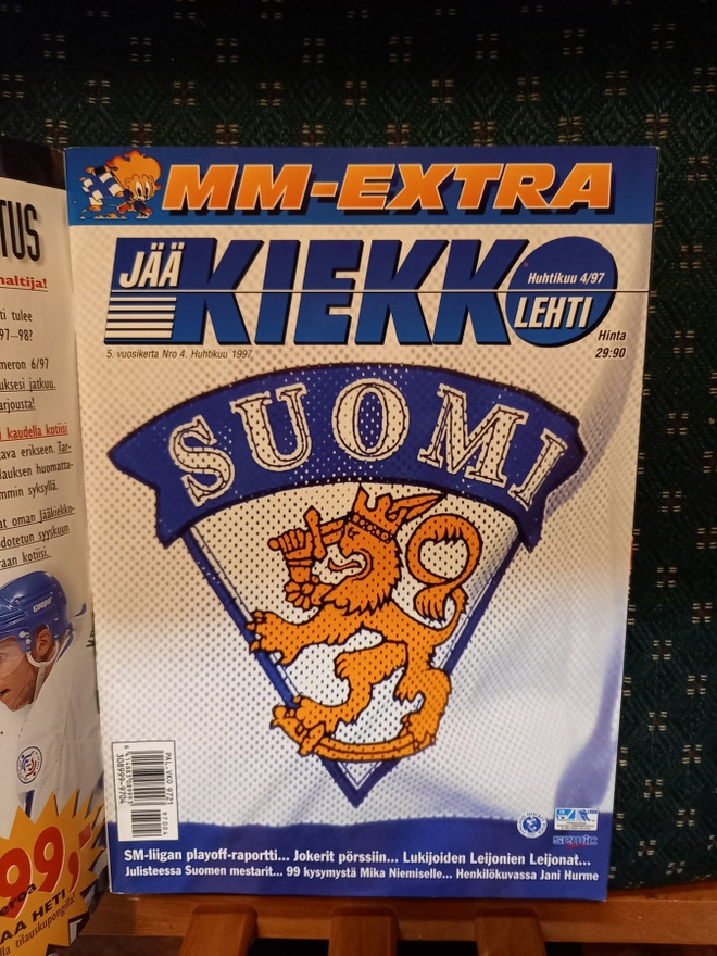 4/97 jääkiekkolehti MM-EXTRA (kannessa Suomi-paita)