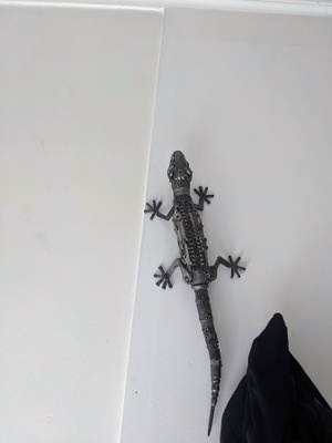 Romu Metalli -TaideTeos,-"Gekko" (S:Satru Saraste)