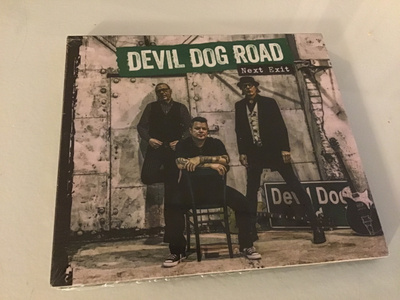 Devil dog road - next exit CD muoveissa