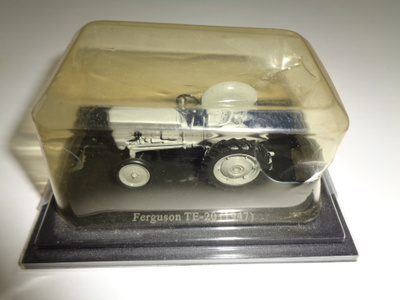 FERGUSON TE-20 (1947) 1/43