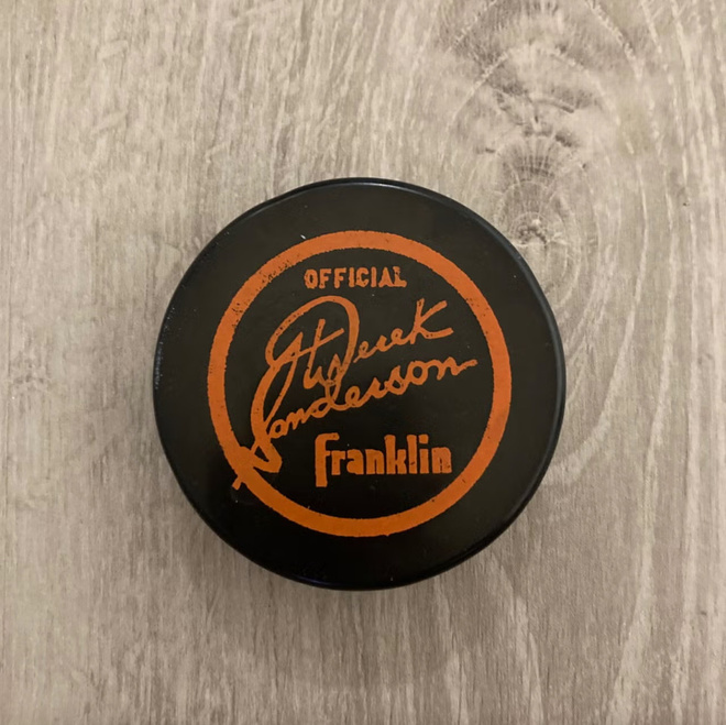 Jääkiekko Vintage Official Franklin - D.Sanderson ( NHL )
