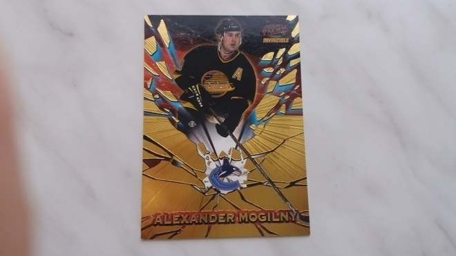 1997-98 Invincible Feature Performers Alexander Mogilny #35