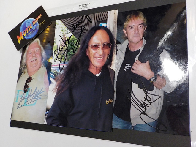 URIAH HEEP 3x NIMIKIRJOITUKSET VALOKUVISSA
