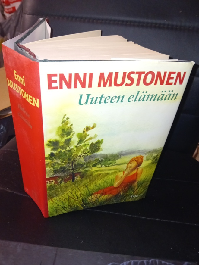 Enni Mustonen  : Uuteen elämään ( SIS POSTIKULU )