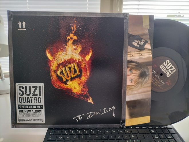 SUZI QUATRO, The devil in me, 2LP GER -21 UPEA KUNTO !!