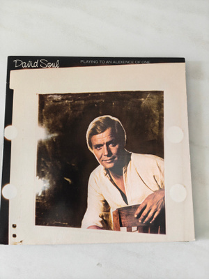 LP David Soul/playing to an audience...