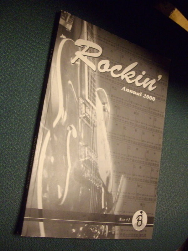 ROCKIN` Annual 2000 kirja  (Sis.postikulu)