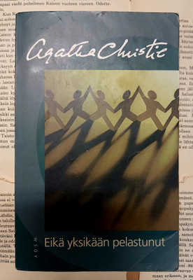 Agatha Christie - Eikä yksikään pelastunut (nid.)