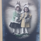 Pikkuleidit viemässä joululahjaa, p. 1911 - pikkukuva 1