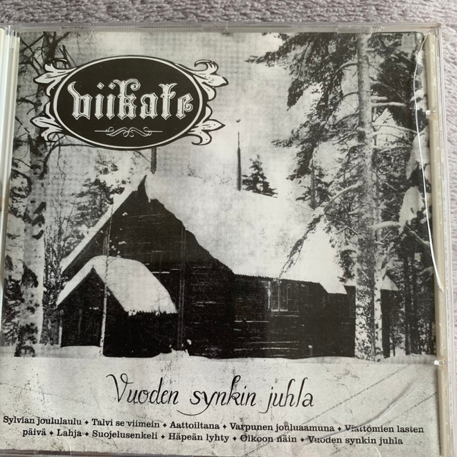 VIIKATE: Vuoden synkin juhla * FIN 2001