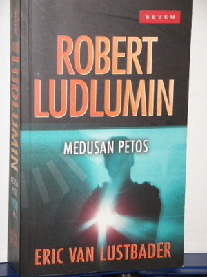 Robert Ludlum : MEDUSAN PETOS