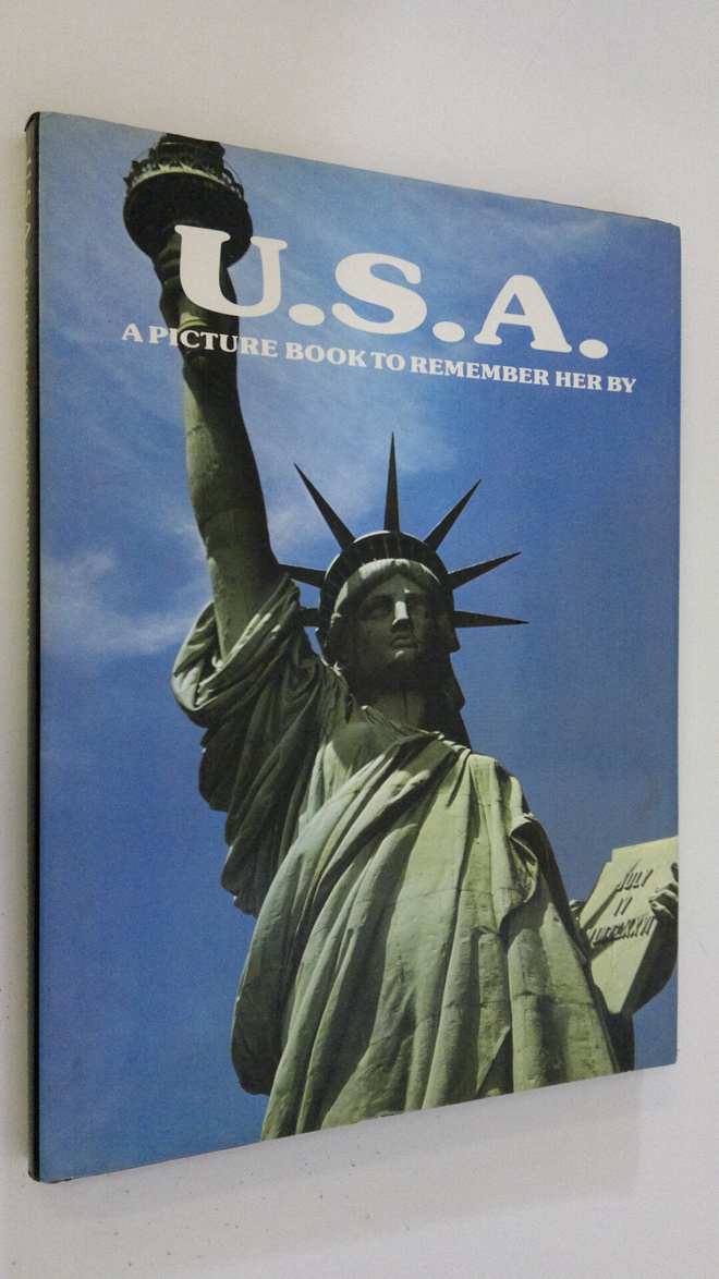 David Gibbon : U.S.A. : a picture book to remember her by