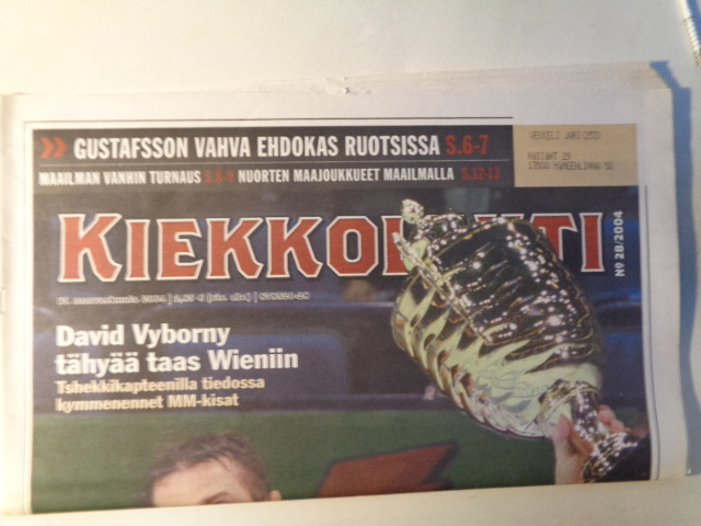 Kiekkolehti Nro 28/2004 (2.2)