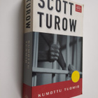 Scott Turow : Kumottu tuomio - pikkukuva 1