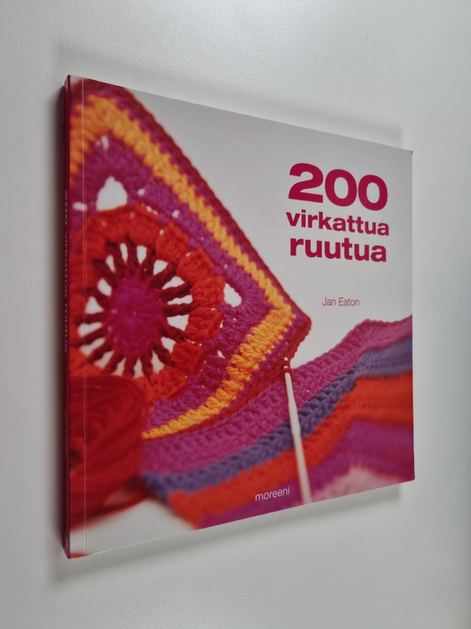 Jan Eaton : 200 virkattua ruutua