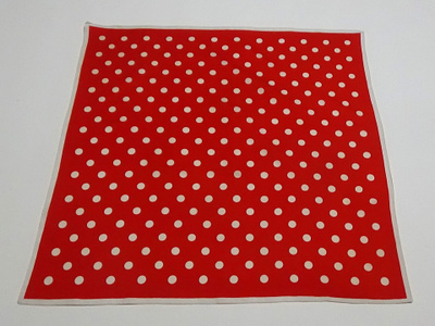 Retro pallokuvio huivi 67 cm x 67 cm