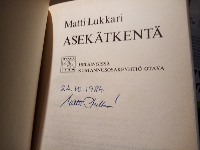 Matti Lukkari :  Asekätkentä ( SIGNED) SIS POSTIKULU