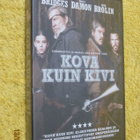 Kova kuin kivi  /  UUSI / DVD - pikkukuva 1