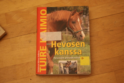 Tuire Kaimio Hevosen kanssa hevosen peruskoulutus A4