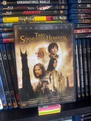 Taru sormusten herrasta kaksi tornia (2002) Peter Jackson