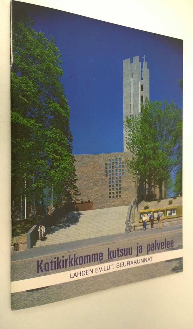 Kotikirkkomme kutsuu ja palvelee