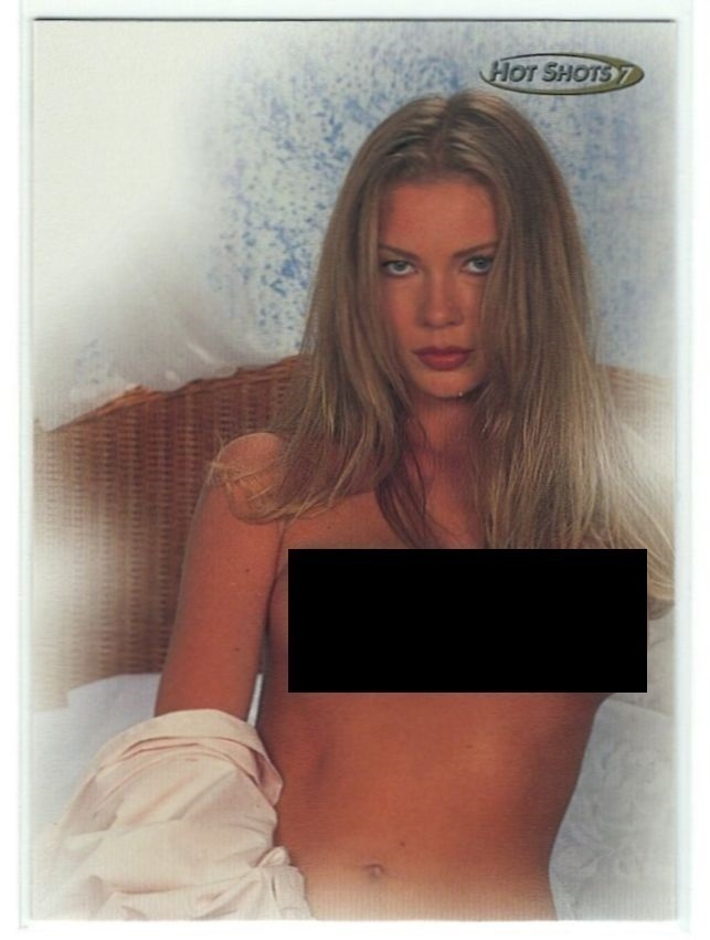 1997 Hot Shots #34 Nikita
