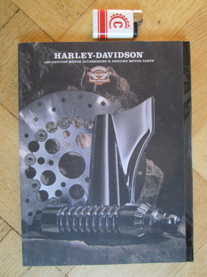 HARLEY DAVIDSON KIRJA