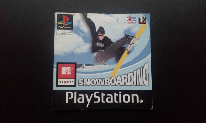 PS1: MTV Sports Snowboarding pelin manuaali, englanti, saksa