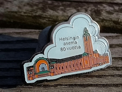 Helsingin Asema - 80v. Pinssi. Halkaisija - 27mm