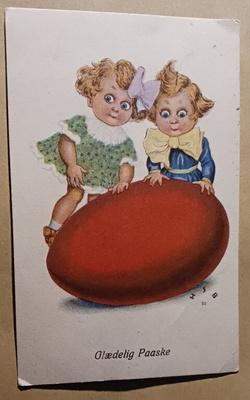 HSB: Kaksi tyttöä ja jättimäinen Pääsiäismuna, p. 1922