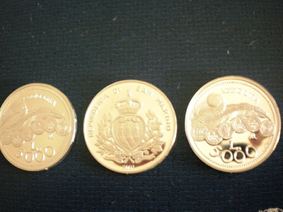 San Marino 5000 Liiraa v. 2001 Hopeaa 3 kpl
