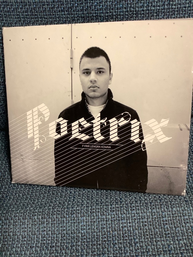 POETRIX:FYRIR LENGRA KOMNA