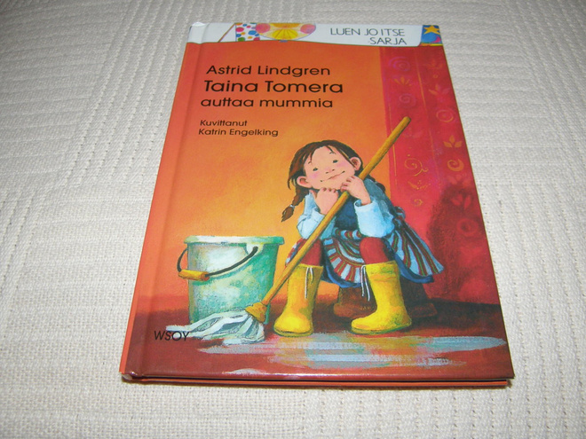 Lindgren - Engelking Taina Tomera auttaa mummia
